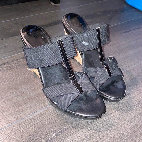 Wedges - Picture 1 of 4